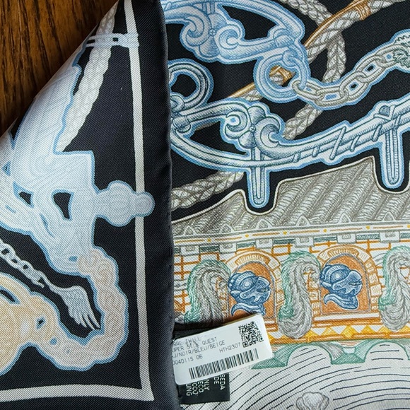 Hermes 90cm silk Scarf "Super Silk Quest" - Picture 3 of 9